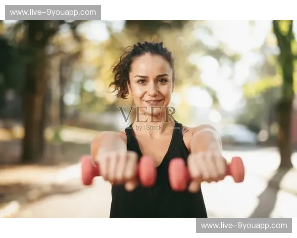 田径哑铃——让每一步跑得更稳、更快、更有力量